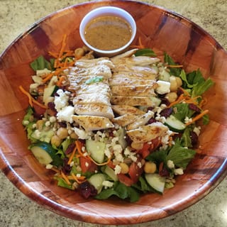 Signature House Salad